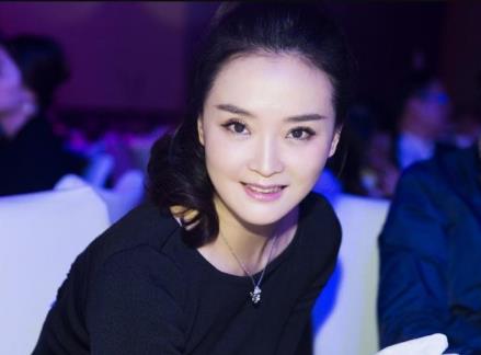 王艳为什么能嫁入豪门 王艳老公是谁