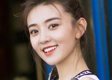 梁洁蒲巴甲因何分手  梁洁邢昭林是什么关系