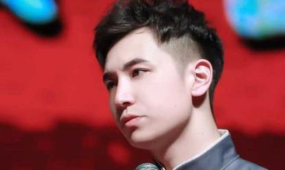 德云社王九龙是郭德纲什么人 王九龙的女朋友叫什么名字 