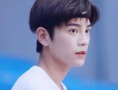 丁禹兮为什么改名 丁禹兮是怎么出道的