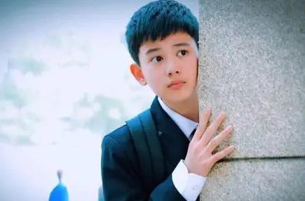 胡先煦李兰迪什么关系揭秘 胡先煦女装是什么电视剧