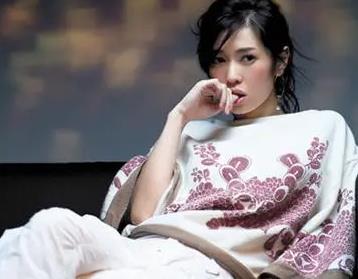 余男吴京什么关系 余男是哪里人