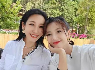 影后秦海璐有几个孩  秦海璐哪年出生的