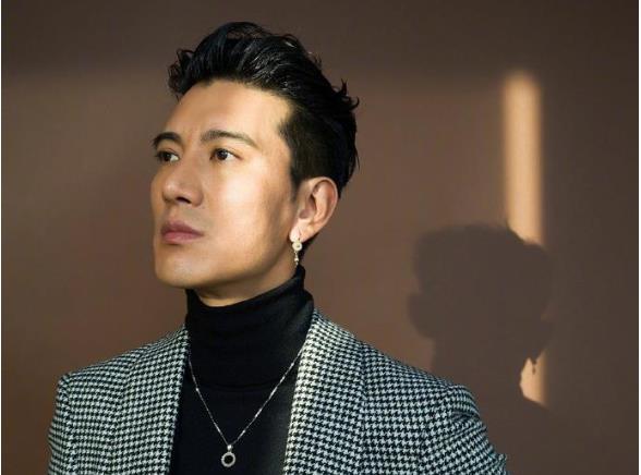 蒲巴甲和王力宏长的太像啦 蒲巴甲怎么出道的