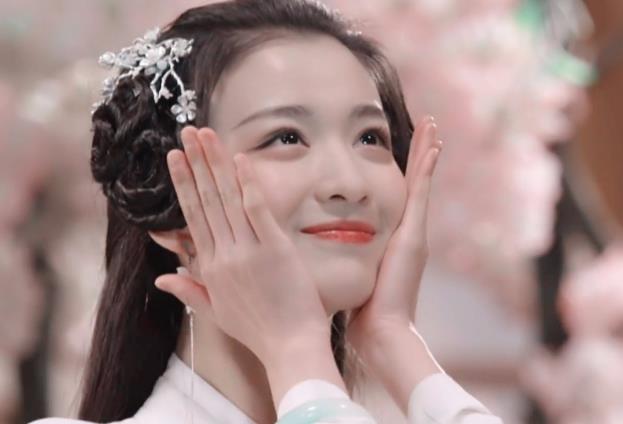 王楚然古装图片  王楚然怎么出道的