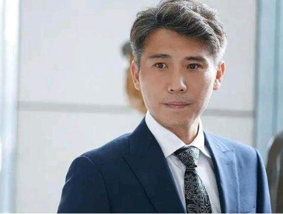 李乃文在悬崖之上演谁  李乃文是张少华的什么人