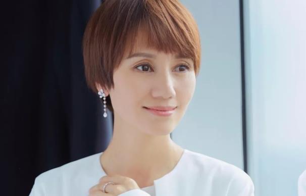 袁泉有几任男友 气质美女袁泉为什么原谅夏雨