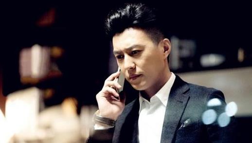 靳东和江疏影演的什么电视 靳东在理想照耀中国中扮演谁