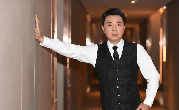 张晞临和关晓彤什么关系 演员张晞临是北京哪里人