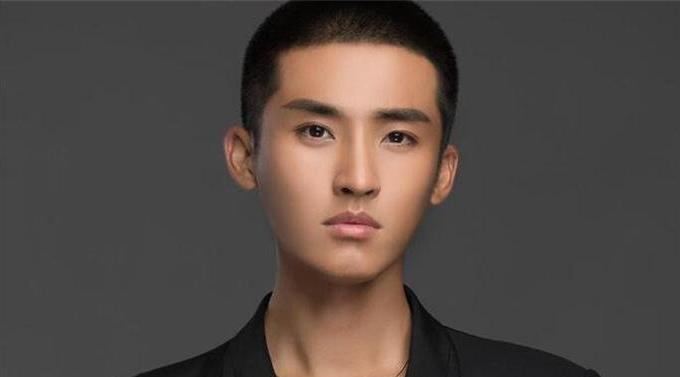 张赫的女朋友是谁 中国演员张赫的身高是多少