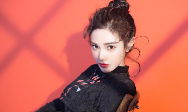 彭小苒为什么叫女鹅  女鹅彭小苒是哪个公司的艺人