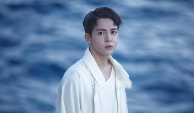 曾舜晞的女朋友是孙千吗  大眼仔曾舜晞的家世怎么样