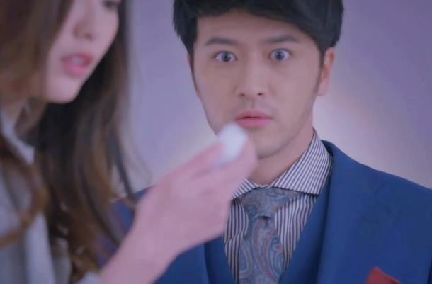 姚奕辰的女朋友是谁？ 姚奕辰是欢瑞的吗 