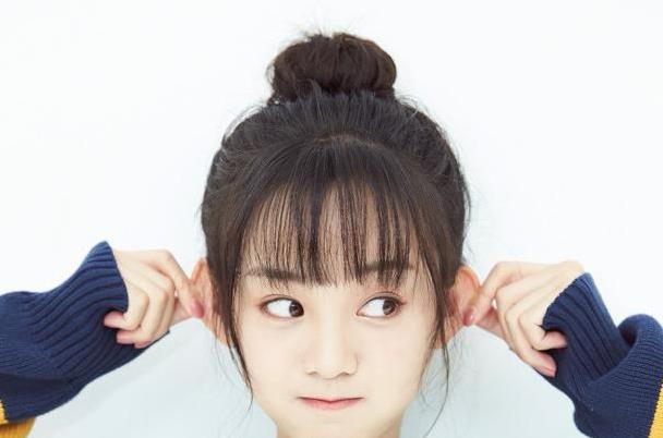 胡意旋和魏哲鸣是什么关系,胡意旋年龄