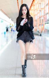 王梓薇体重是多少2021 王梓薇的腿怎么啦