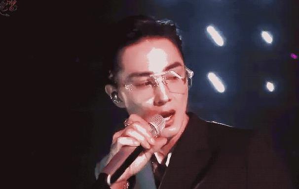 李承铉和戚薇怎么认识,戚薇的老公李承铉是做什么的