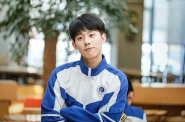 周奇是海清的什么人揭秘 周奇是哪个大学的2021
