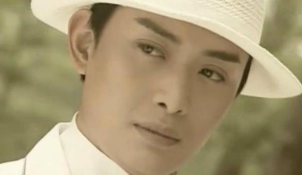 黄海冰的老婆叫什么,黄海冰是哪里人