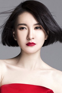 郑亦桐-郑亦桐个人资料及图片郑亦桐简介年龄身高八卦-小薇女性时尚