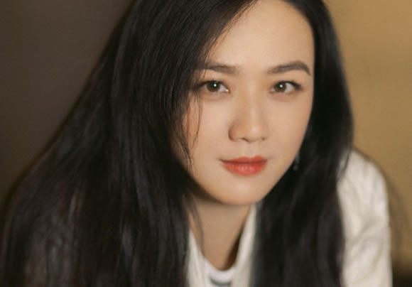 汤唯